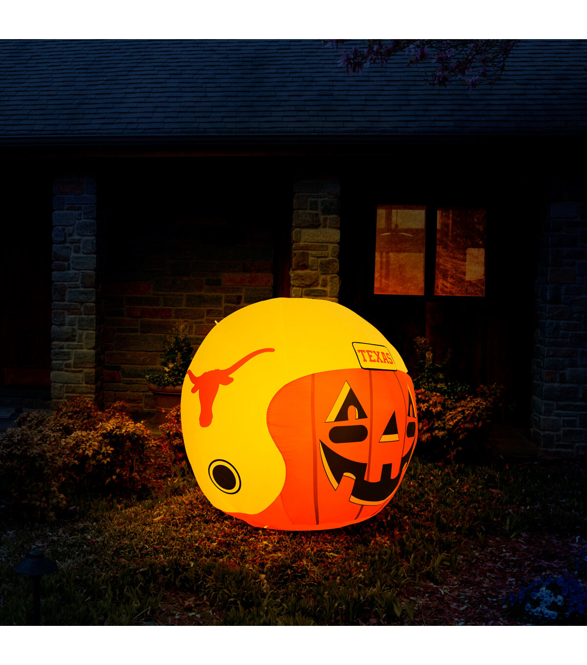 Sporticulture 4' Texas Longhorns Inflatable Jackolantern Helmet