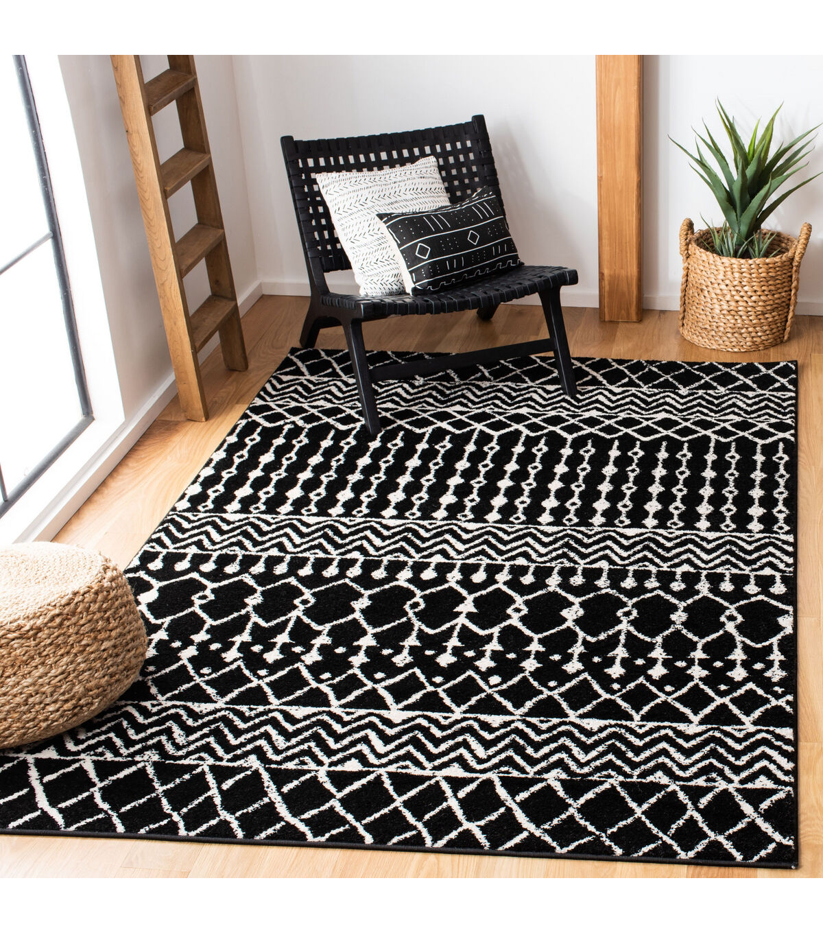 Safavieh Tulum 270 Black / Ivory 3' X 5' Sm. Rectangle